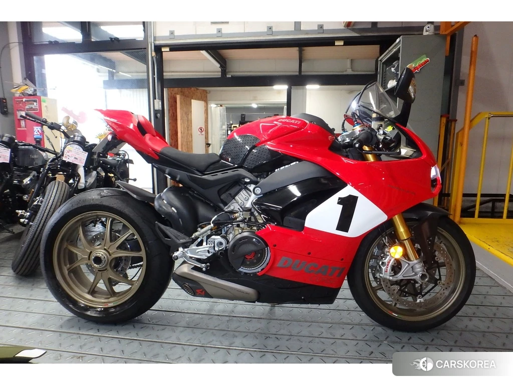 Проданный Ducati PANIGALE V4 2020 из Японии, фото 2