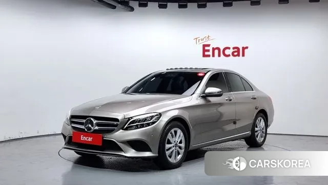 Mercedes-Benz C-Class W205 2019 Песочный из Кореи