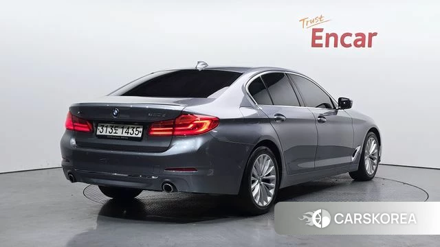 BMW 5 Series (G30) 2019 Серый из Кореи