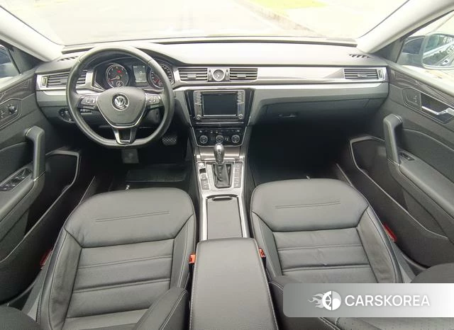 Volkswagen Passat 2018 Черный из Китая