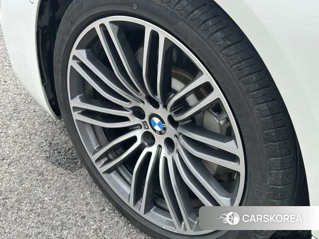 BMW 5 series id 4209911 из Китая