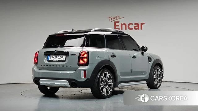 Mini Cooper S Countryman 2022 Серебристо-серый из Кореи