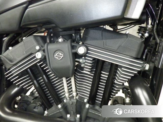 Engine photo