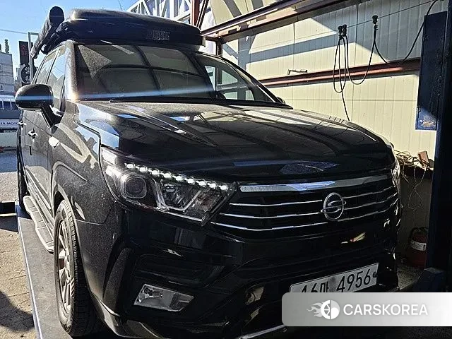 Ssangyong Korando Turismo 2018 Черный из Кореи