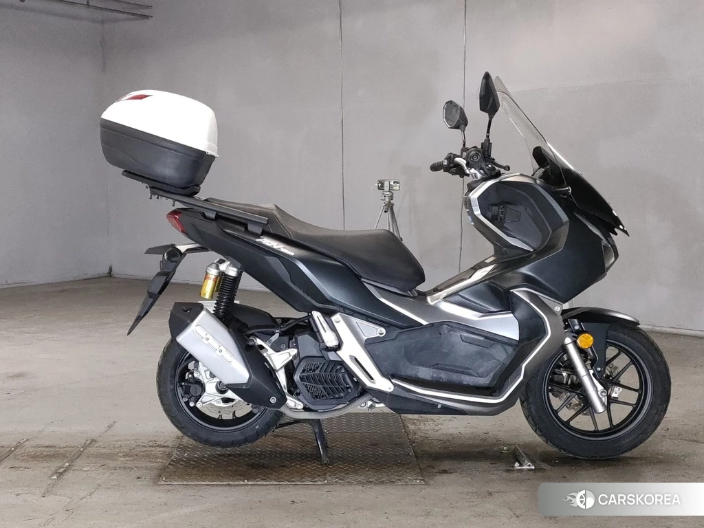 Проданный Honda ADV150 2019 из Японии, фото 2