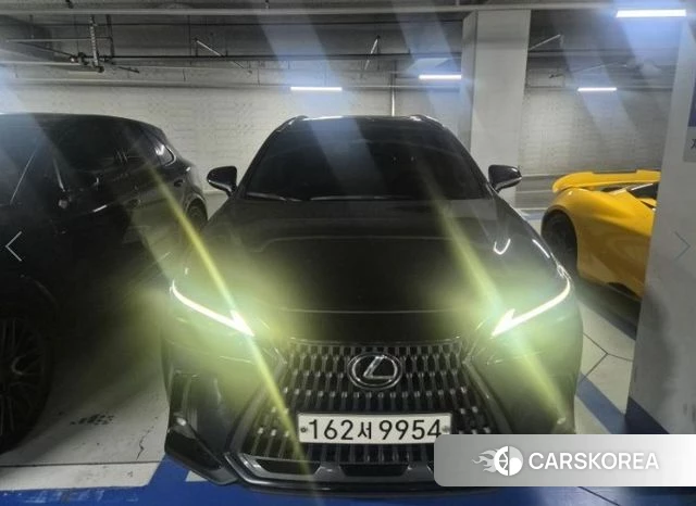 Lexus NX350h Second generation 2023 Черный из Кореи