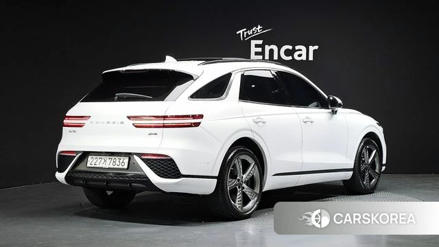 Genesis GV70 2023 Белый из Кореи