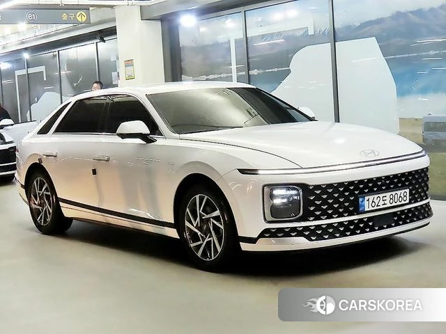Hyundai Grandeur (GN7) 2023 Белый из Кореи