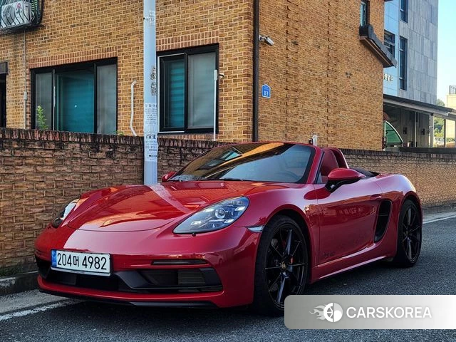 Porsche 718 Boxster 2023 Красный из Кореи