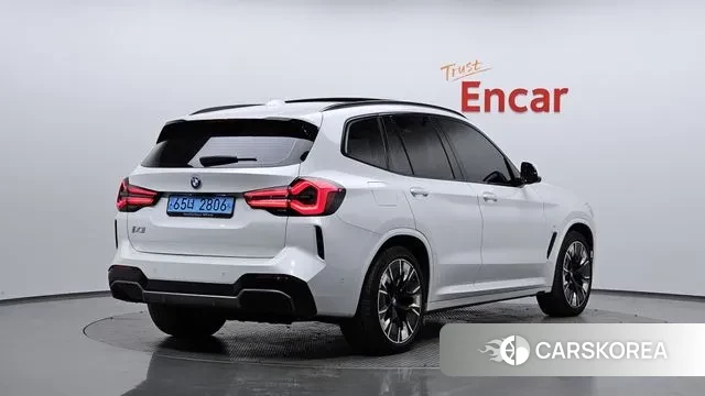 BMW iX3 2023 Белый из Кореи