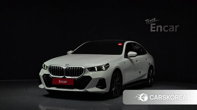 BMW 5 Series (G60) 2024 Белый из Кореи