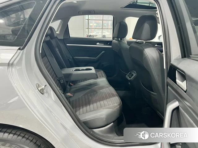 Volkswagen Lavida 2023 Темно-серый из Китая