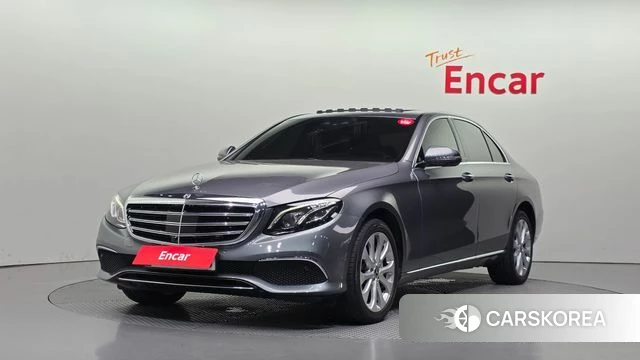 Mercedes-Benz E-Class W213 2020 Серый из Кореи