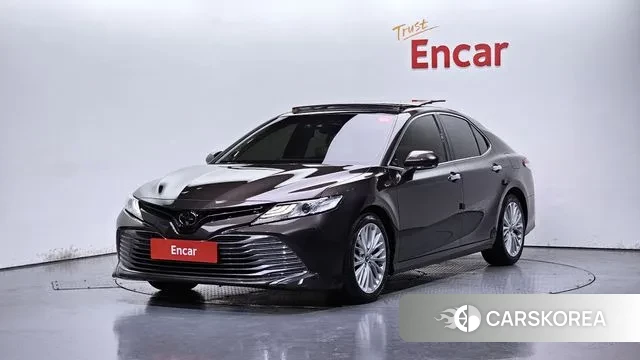 Toyota Camry (XV70) 2018 Коричневый из Кореи
