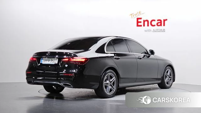 Mercedes-Benz E-Class W213 2023 Черный из Кореи