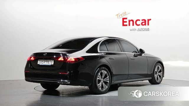 Mercedes-Benz E-Class W214 2024 Черный из Кореи