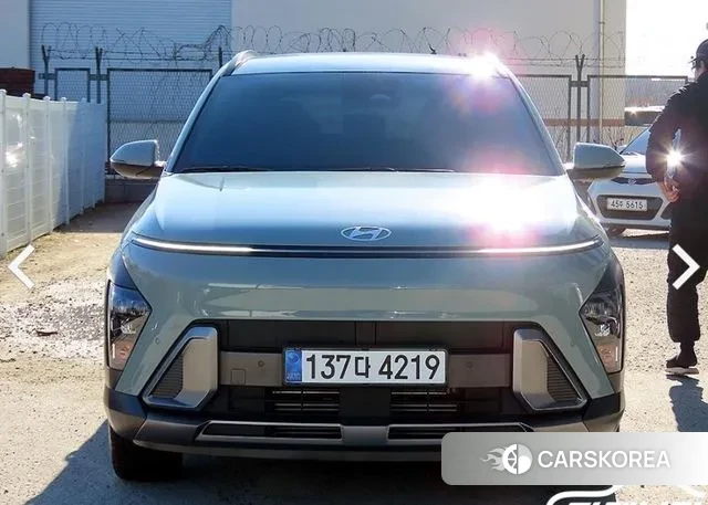 Hyundai Kona (SX2) 2024 Темно-зеленый из Кореи