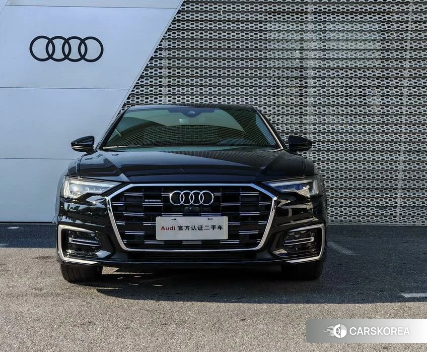 Audi A6L 2023 Черный из Китая