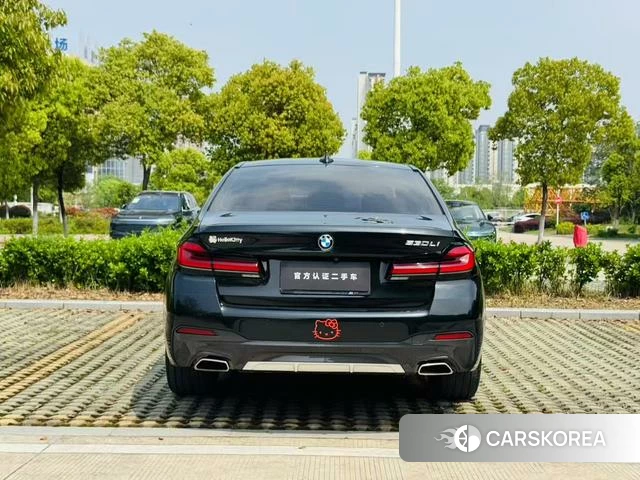 BMW 5 series 2022 Черный из Китая