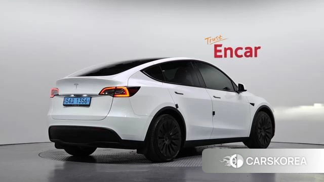 Tesla Model Y 2024 Белый из Кореи