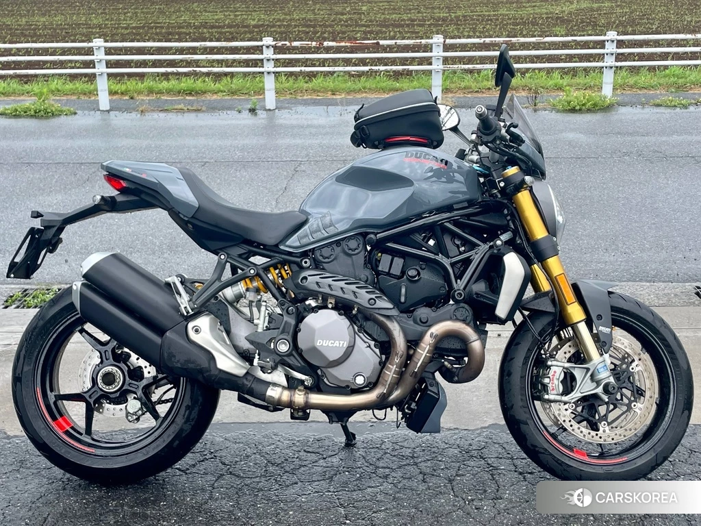 Проданный Ducati MONSTER 1200 S 2018 из Японии