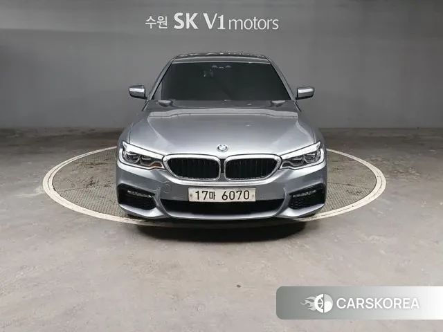 BMW 5 Series (G30) 2018 Серый из Кореи