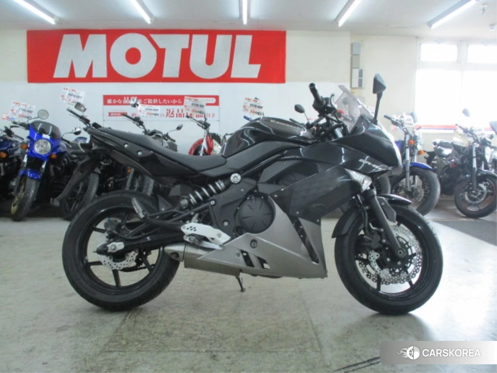 Проданный Kawasaki ER-6F 2011 из Японии