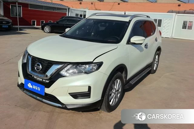 Nissan Qijun 2024 Белый из Китая
