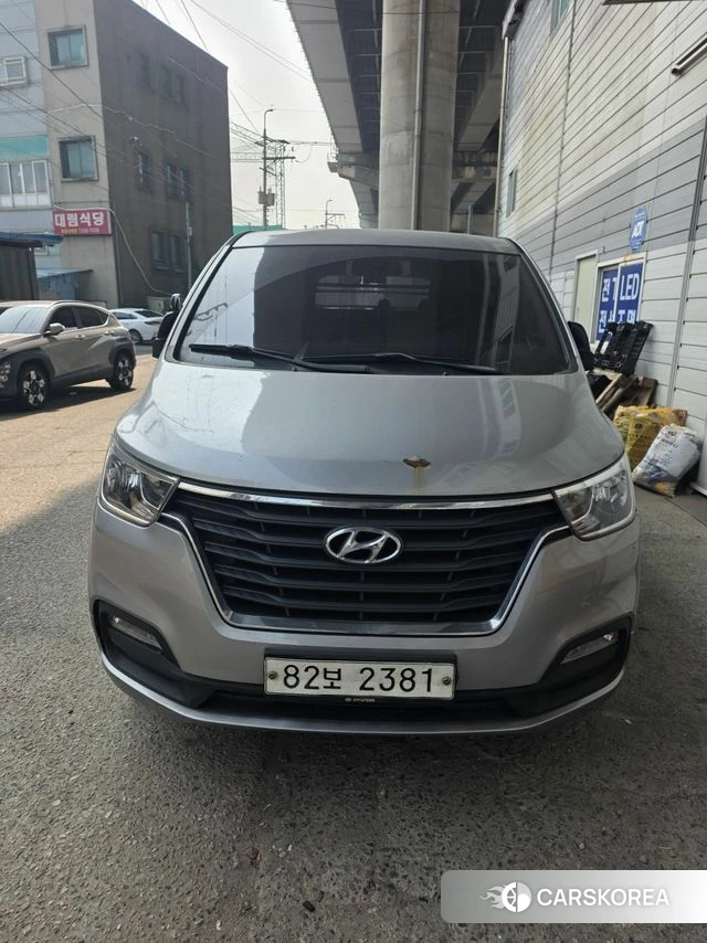 Hyundai The New Grand Starex 2018 Серый из Кореи