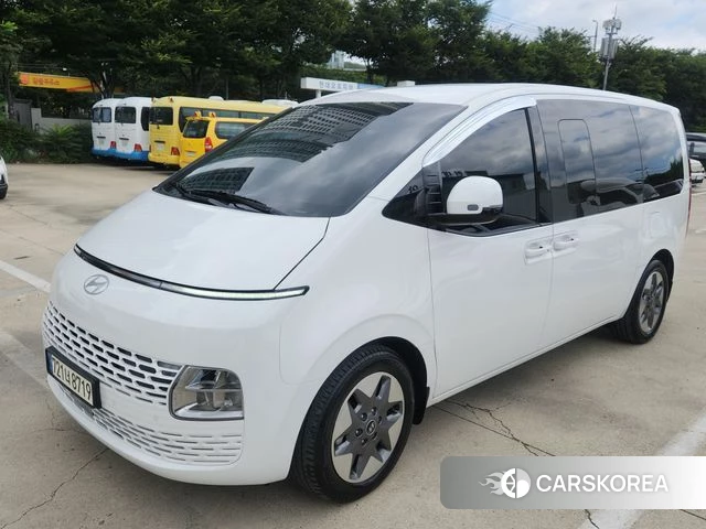 Hyundai Staria 2025 Белый из Кореи