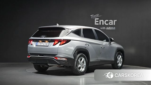 Hyundai Tucson (NX4) 2023 Серебристо-серый из Кореи