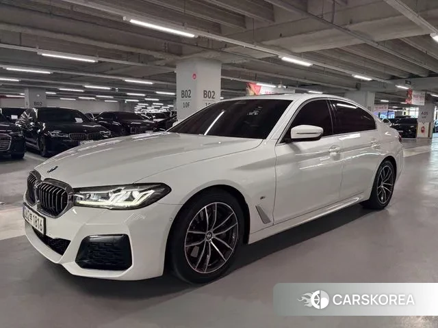 BMW 5 Series (G30) 2022 Белый из Кореи