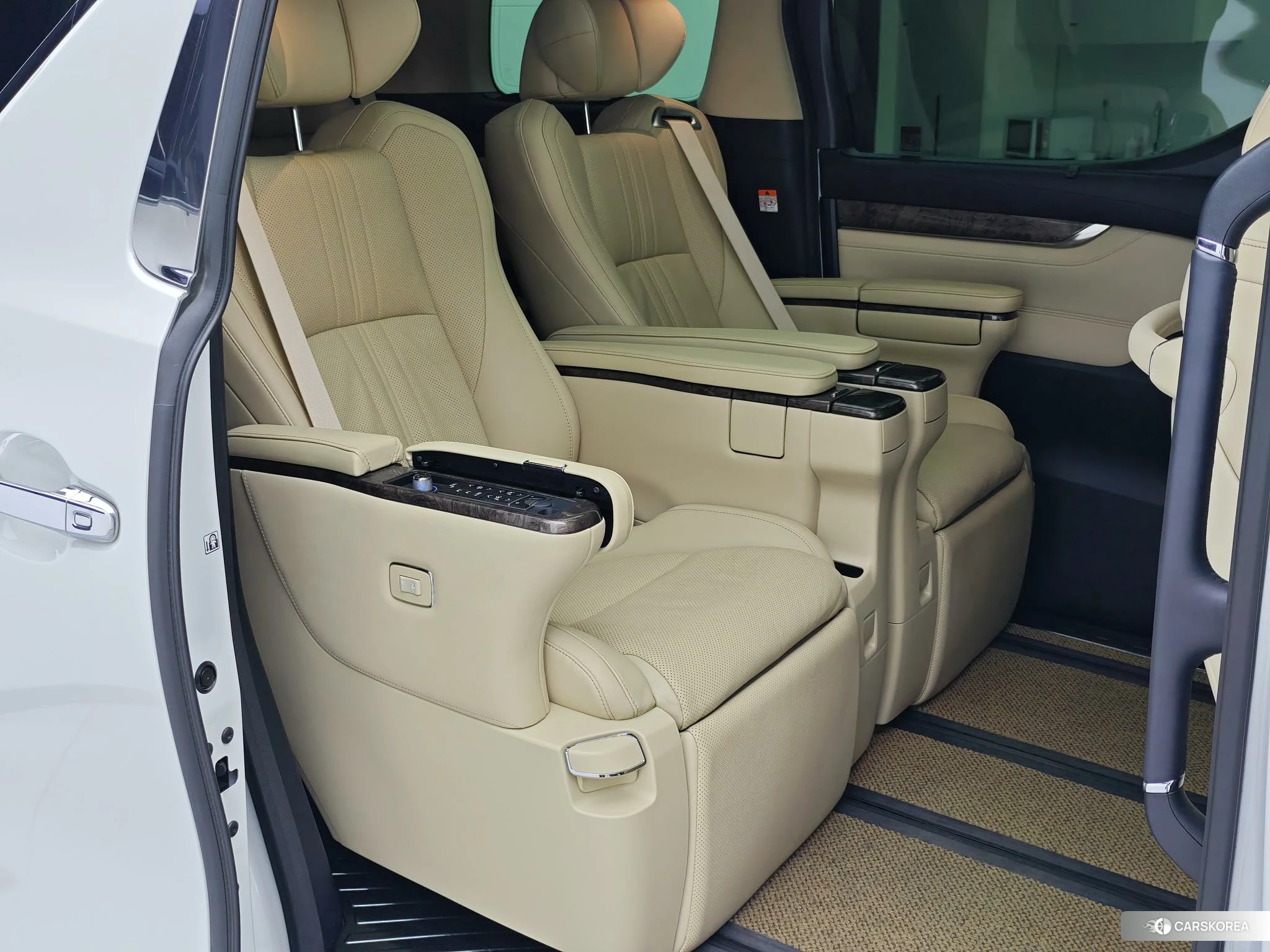 Toyota Wilfa id 4515195 из Китая