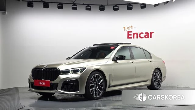BMW 7 Series (G11) 2019 Песочный из Кореи