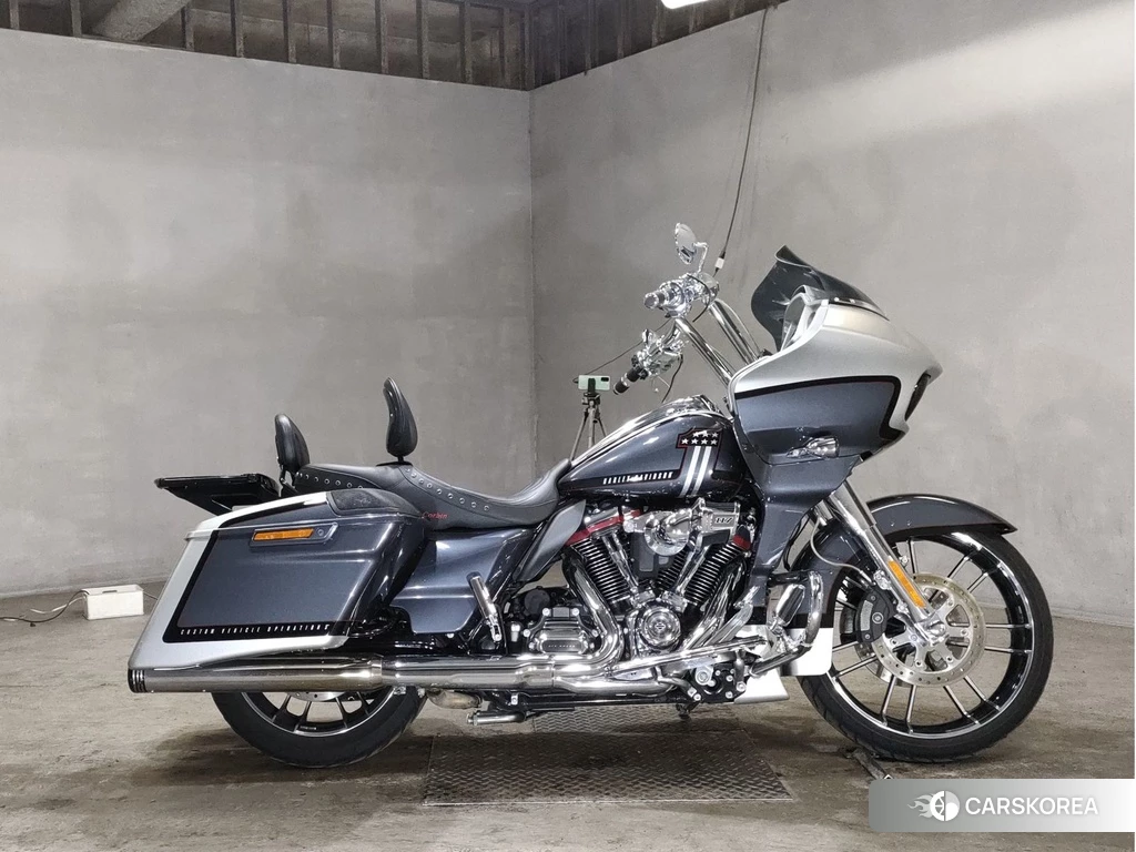Проданный Harley-Davidson Road Glide FLTRXSE1920CVO 2019 из Японии