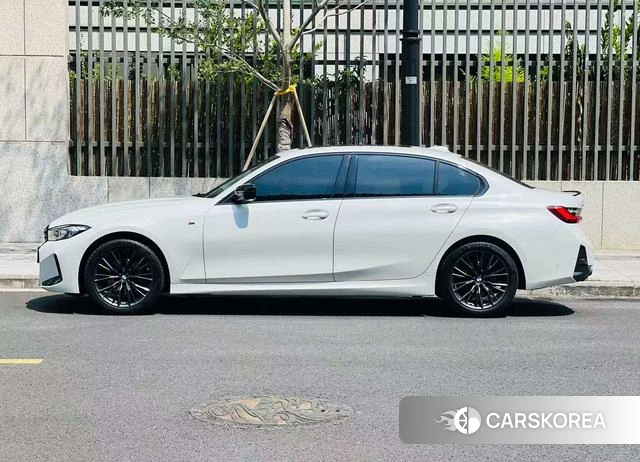 BMW 3 series 2023 Белый из Китая
