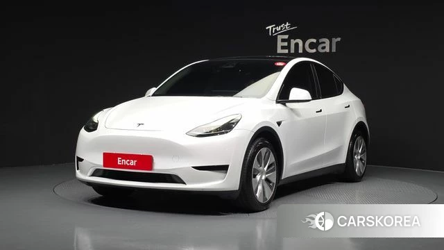 Tesla Model Y 2023 Белый из Кореи