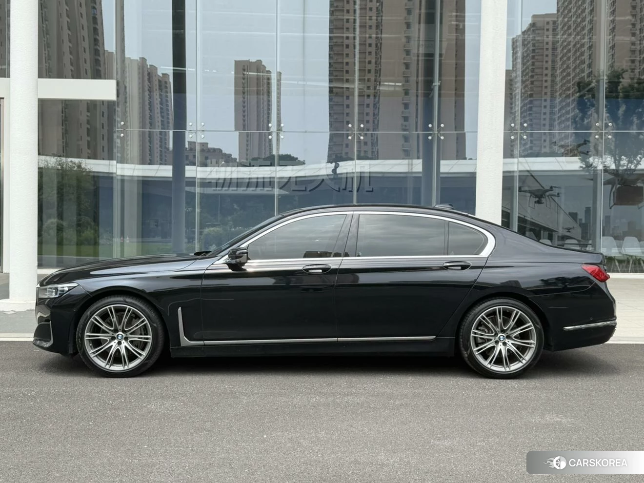 BMW 7 series 2021 Черный из Китая