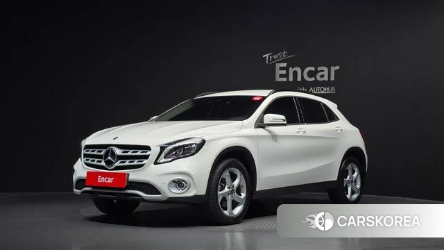 Mercedes-Benz GLA-Class X156 2018 Белый из Кореи