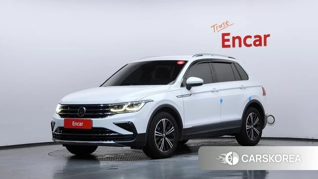 Volkswagen Tiguan second Generation 2022 Белый из Кореи