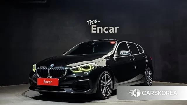 BMW 1 Series (F40) 2021 Черный из Кореи