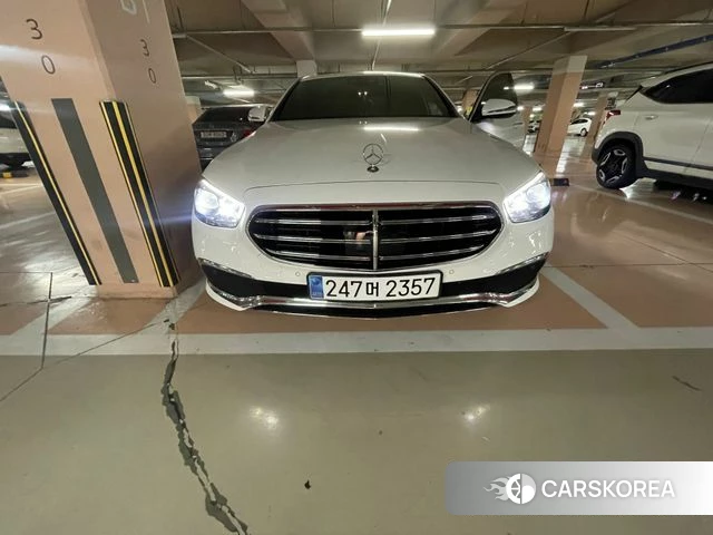 Mercedes-Benz E-Class W213 2020 Белый из Кореи