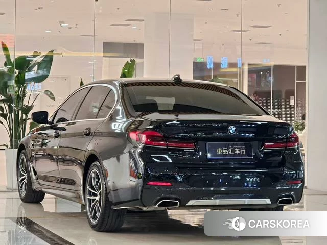 BMW 5 series 2022 Черный из Китая