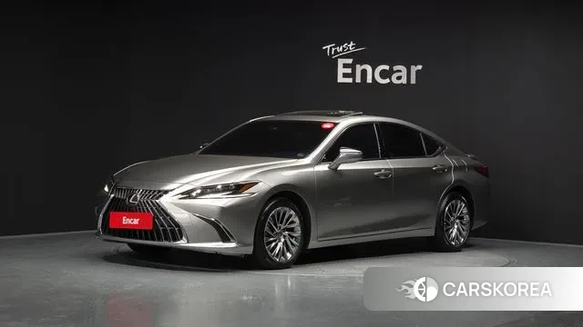 Lexus ES300h 7th generation 2023 Песочный из Кореи