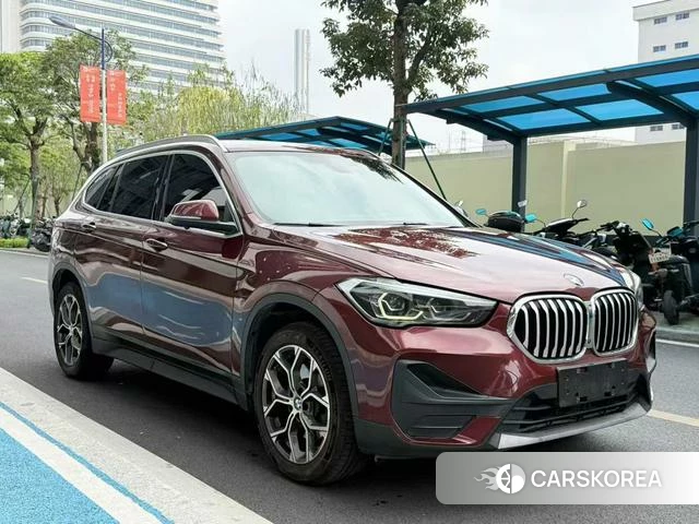 BMW X1 2021 Красный из Китая