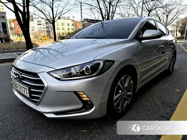 Hyundai Avante AD 2018 Серебряный из Кореи