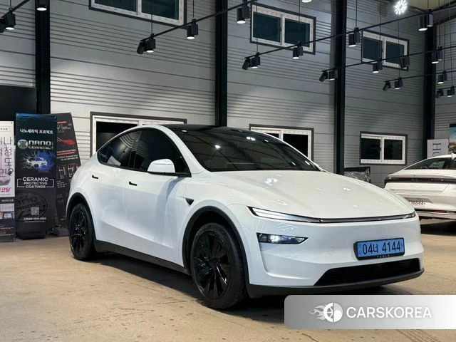 Tesla Model Y 2025 Белый из Кореи