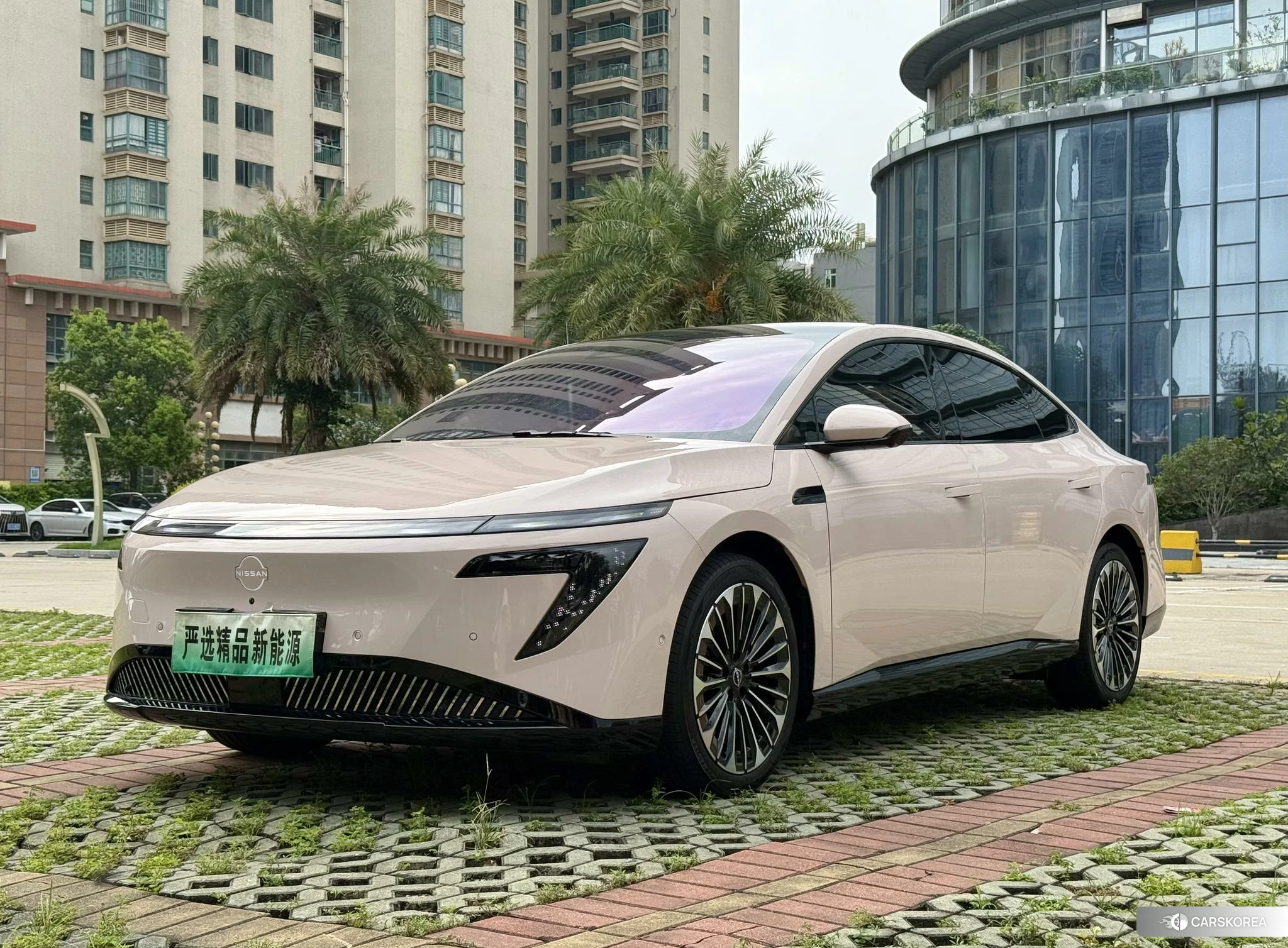 Nissan N7 2025 Другой из Китая
