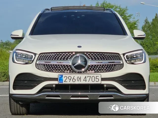 Mercedes-Benz GLC-Class X253 2022 Белый из Кореи