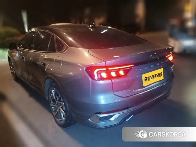 Ford Mondeo 2022 Серебристо-серый из Китая